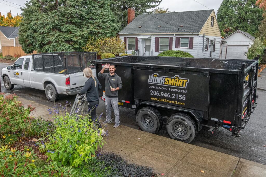 481076673 664474682757238 684772959702678950 n JunkSmart®